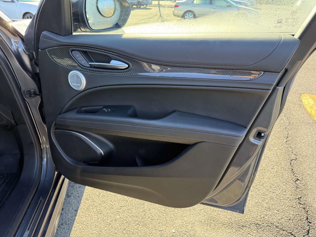 Used 2023 Alfa Romeo Stelvio Quadrifoglio w/ Active Assist Plus Package image 15