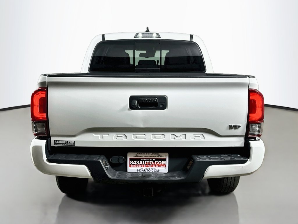 Used 2022 Toyota Tacoma SR5 w/ Technology Package RWD image 6