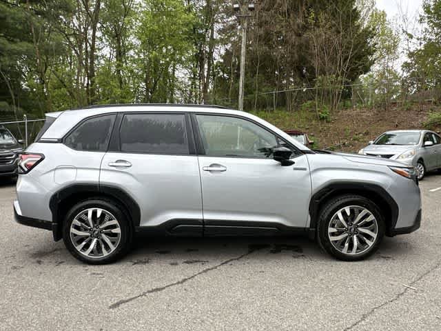 Certified 2025 Subaru Forester Touring AWD/4WD image 4