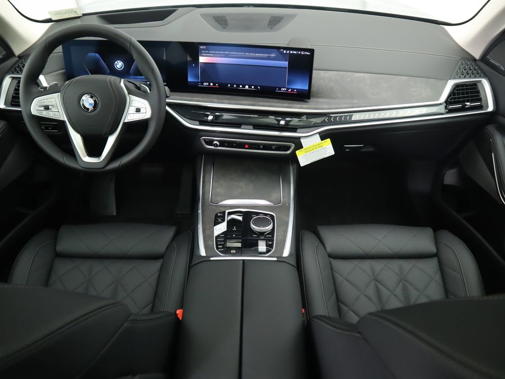 Used 2026 BMW X7 xDrive40i w/ Premium Package image 14
