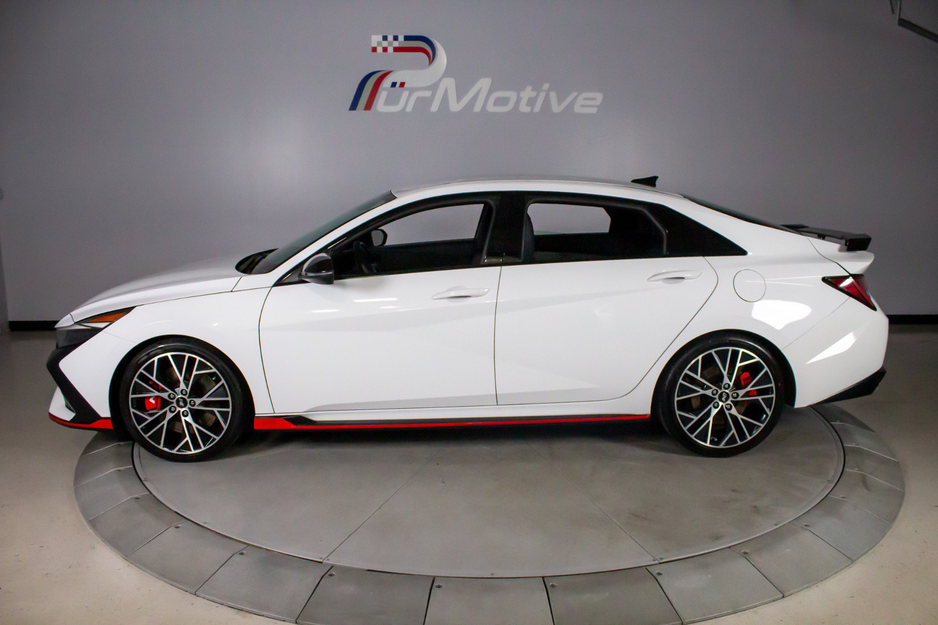 Used 2022 Hyundai Elantra N FWD image 4