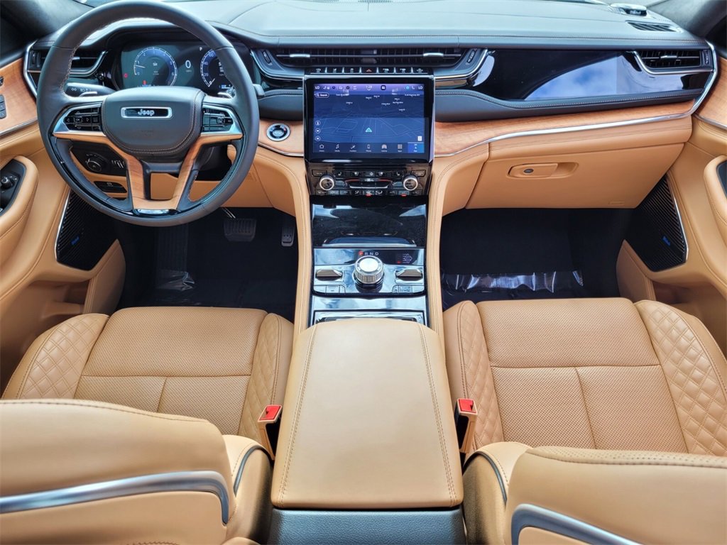 Used 2025 Jeep Grand Cherokee L Summit image 21
