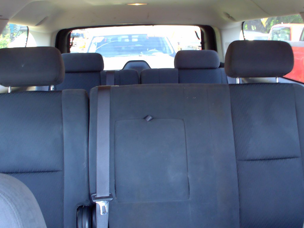 Used 2009 Chevrolet Suburban LS w/ Skid Plate Package AWD/4WD image 15
