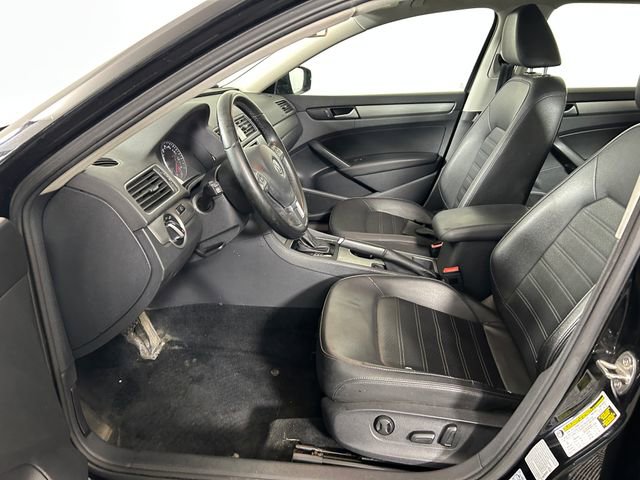 Used 2015 Volkswagen Passat 1.8T SE image 12