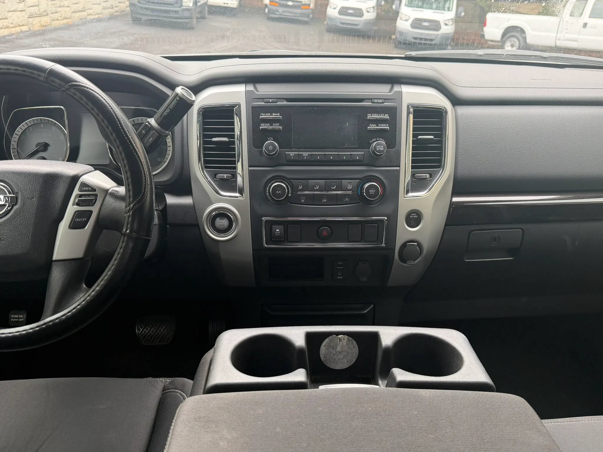 Used 2017 Nissan Titan SV RWD image 19