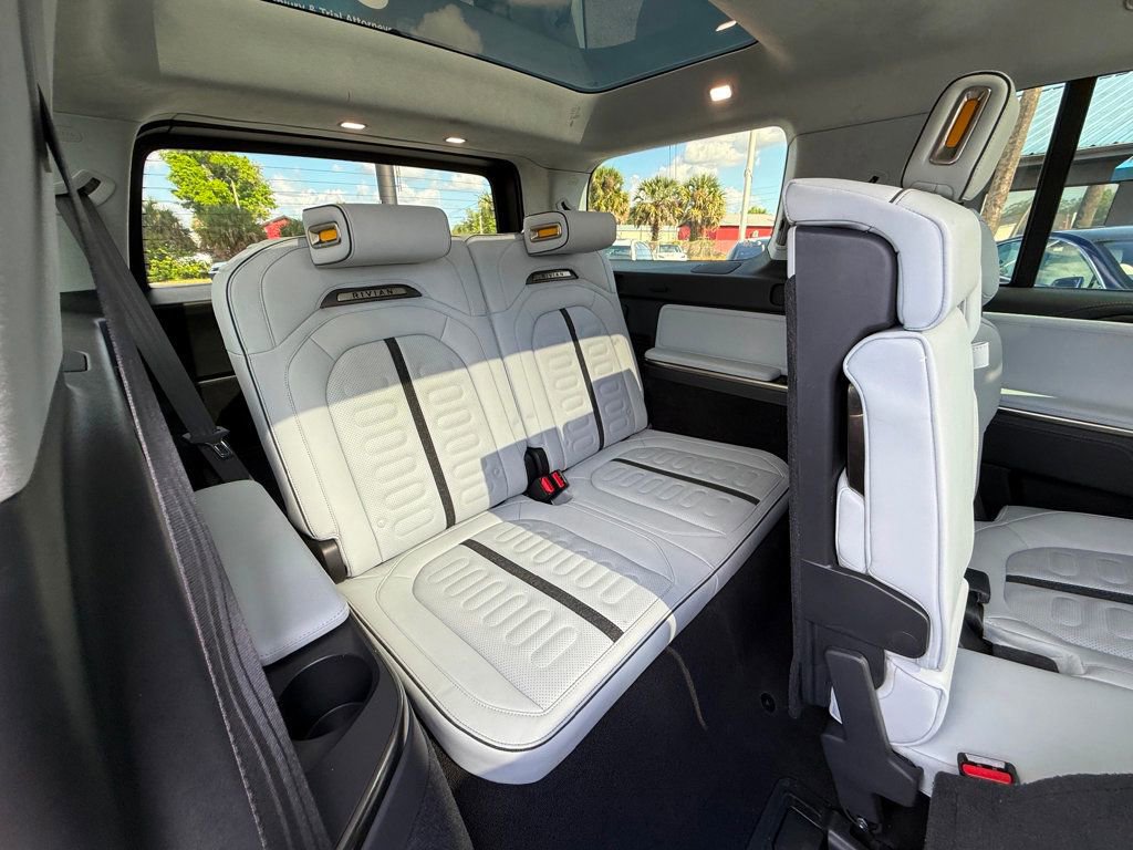 Used 2023 Rivian R1S Adventure image 35