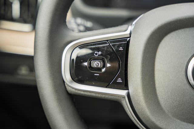 New 2026 Volvo XC90 T8 Plus image 22