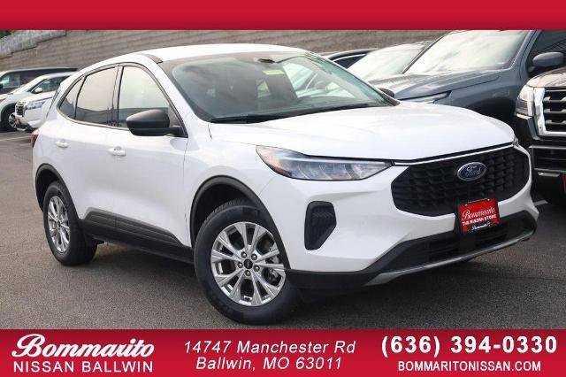 Used 2025 Ford Escape Active AWD/4WD image 1