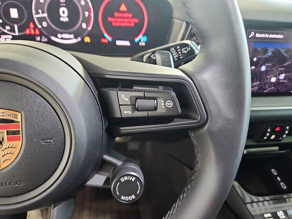 Certified 2026 Porsche Cayenne AWD/4WD image 22