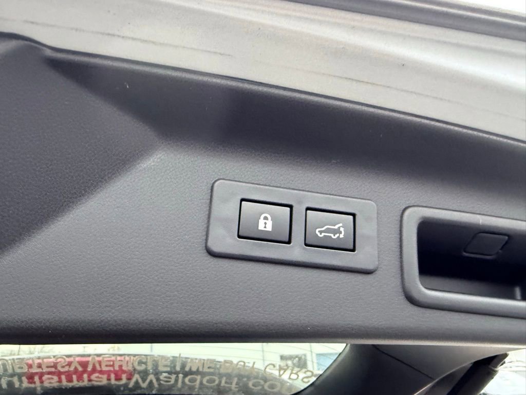 Certified 2025 Subaru Forester Premium image 20