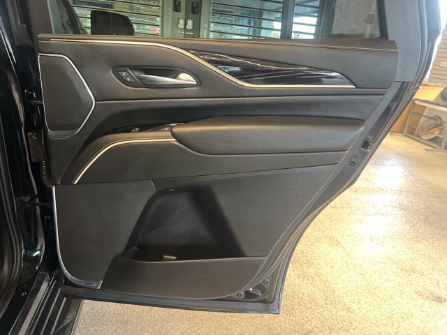 Used 2022 Cadillac Escalade Sport w/ Touring Package AWD/4WD image 17