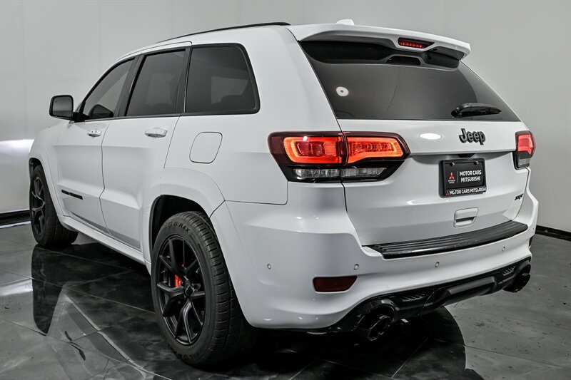 Used 2019 Jeep Grand Cherokee SRT AWD/4WD image 7