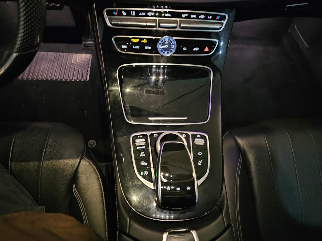 Used 2017 Mercedes-Benz E 400 4MATIC Wagon image 24