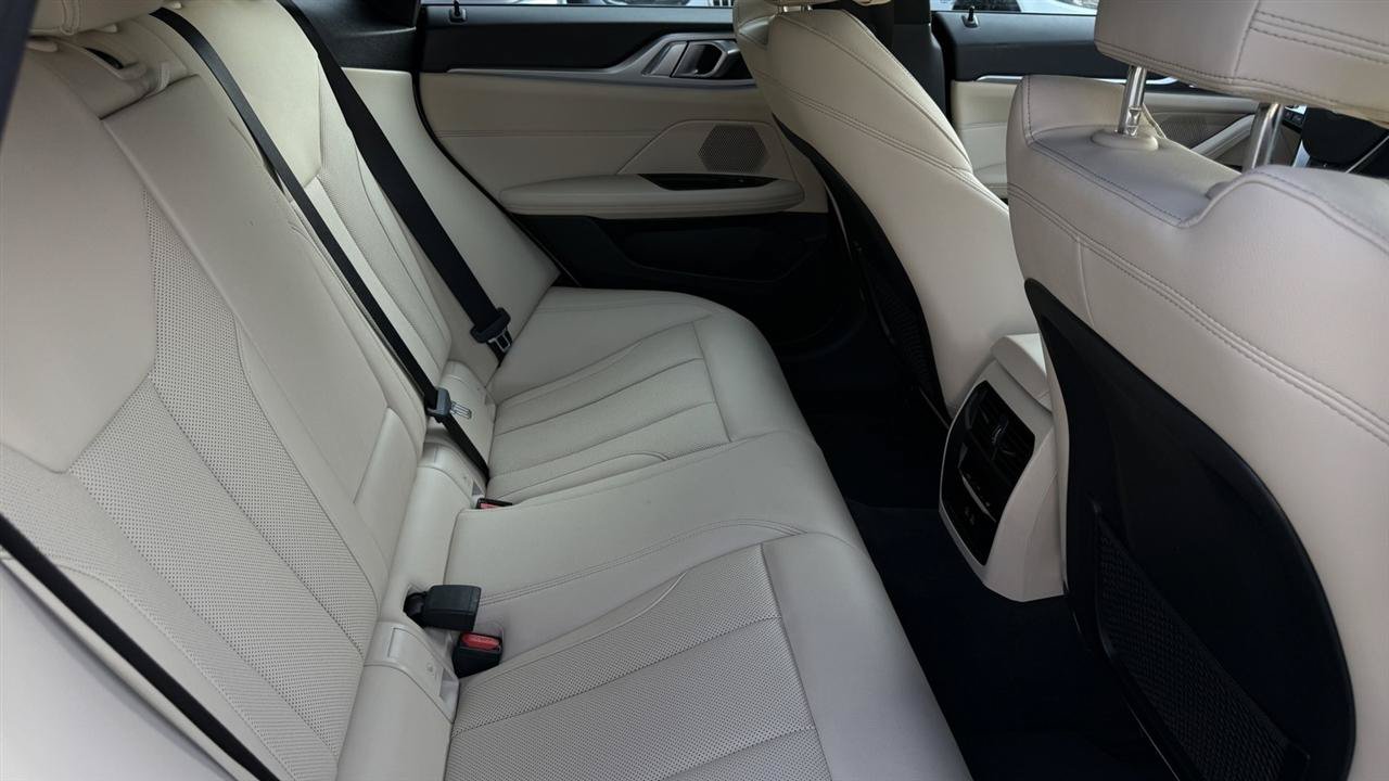 Used 2023 BMW i4 eDrive35 w/ Premium Package RWD image 34