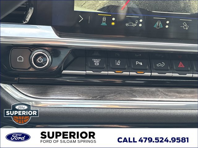 Used 2025 Chevrolet Silverado 3500 LTZ w/ LTZ Convenience Package image 40