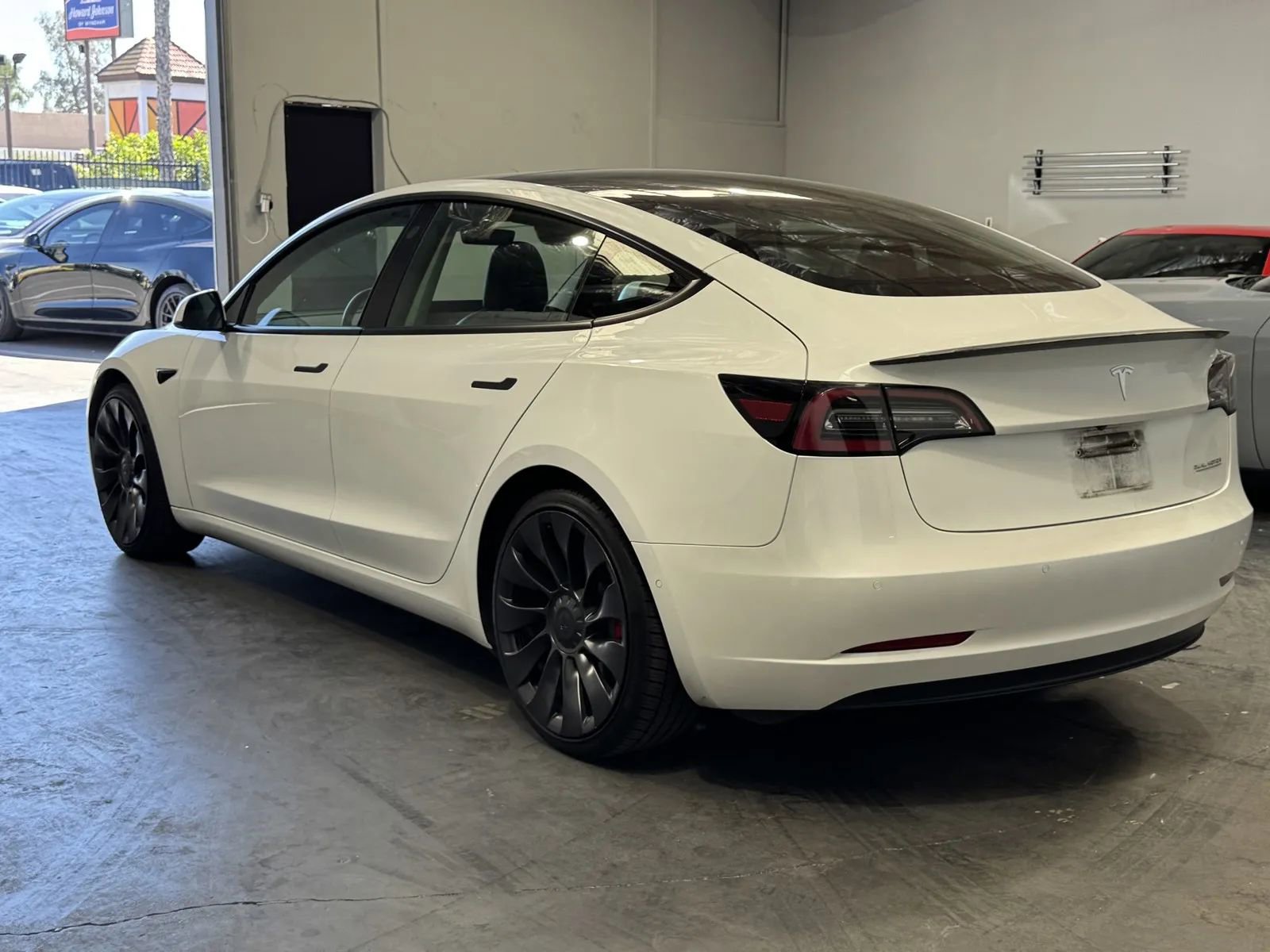 Used 2021 Tesla Model 3 Performance AWD/4WD image 2