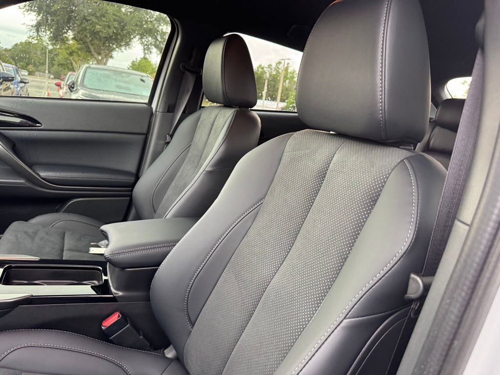 New 2025 Mitsubishi Eclipse Cross Black Edition image 30