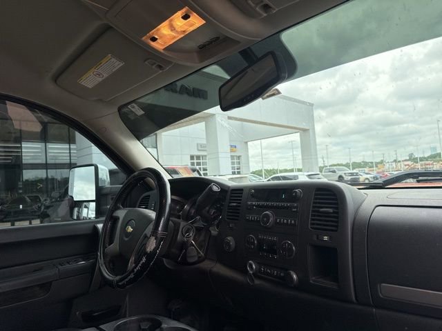 Used 2013 Chevrolet Silverado 2500 LT w/ Interior Plus Package AWD/4WD image 30