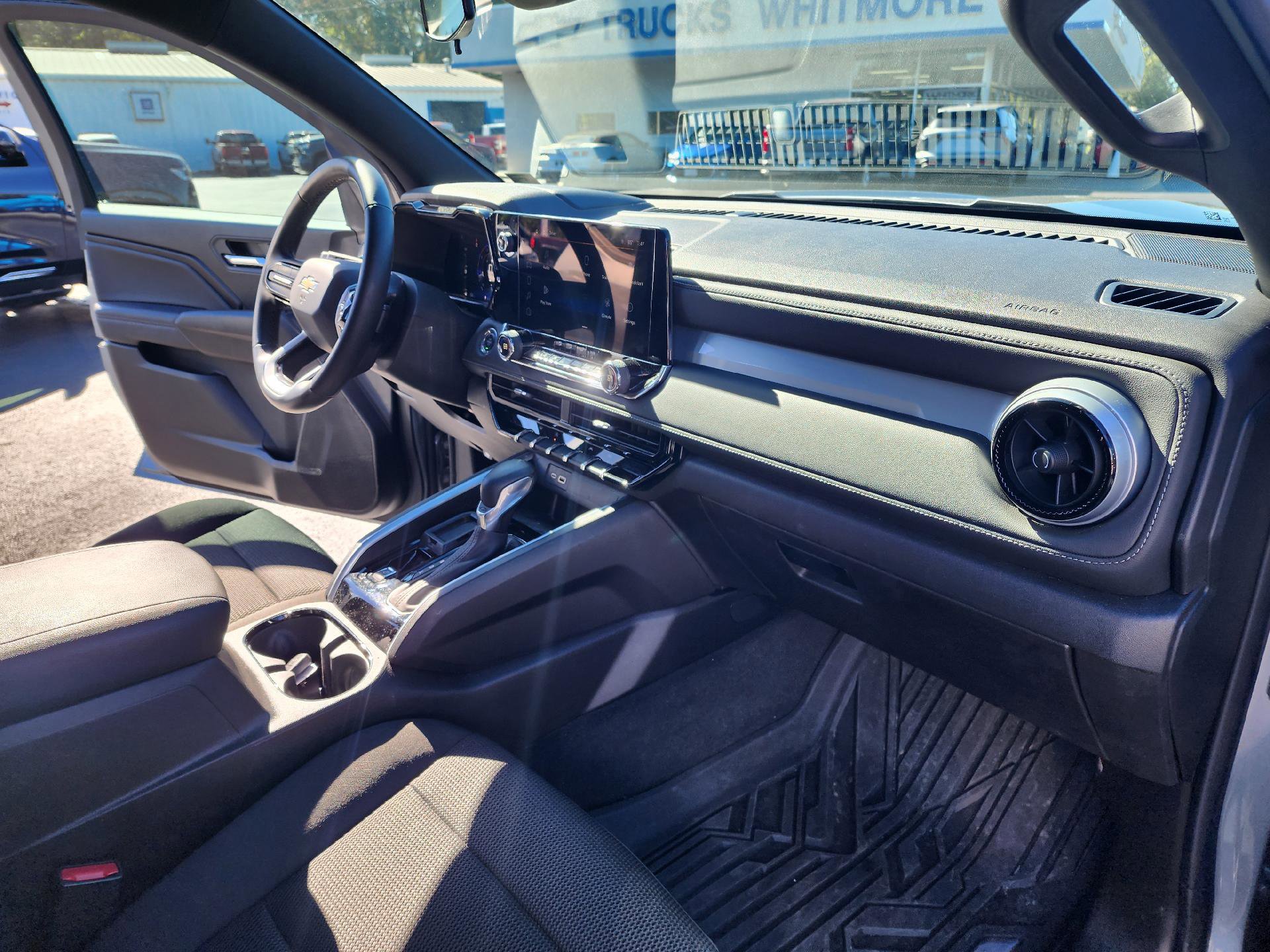 Used 2023 Chevrolet Colorado LT w/ LT Convenience Package image 8