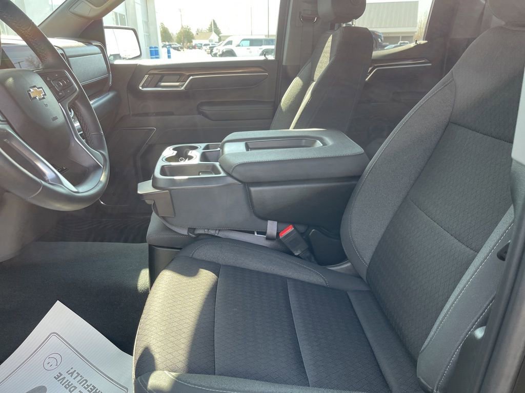 Used 2023 Chevrolet Silverado 1500 LT image 11