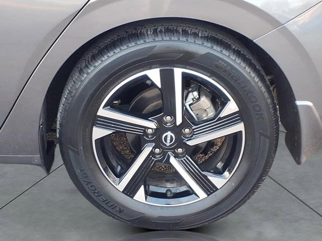 Certified 2025 Nissan Sentra SV image 4