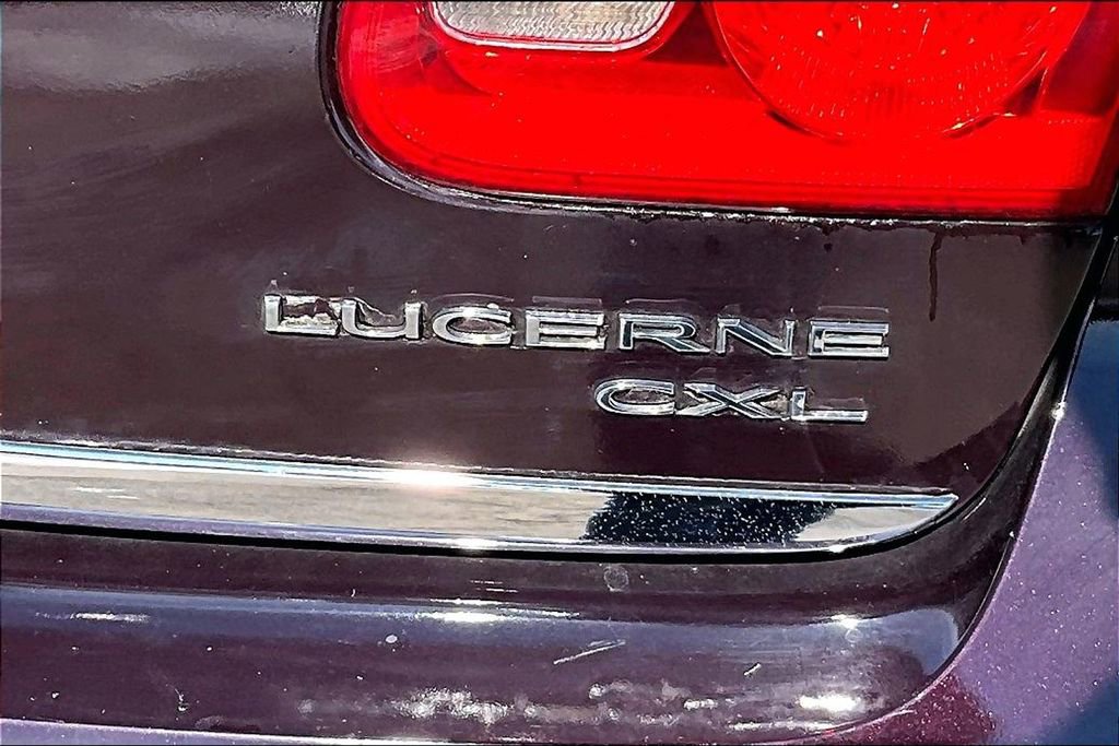 Used 2008 Buick Lucerne CXL w/ Driver Confidence Package FWD image 8