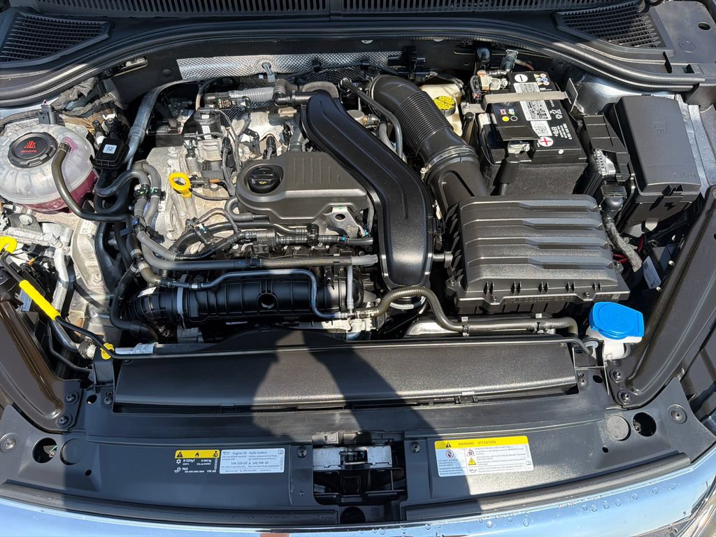 Certified 2023 Volkswagen Jetta SE FWD image 28