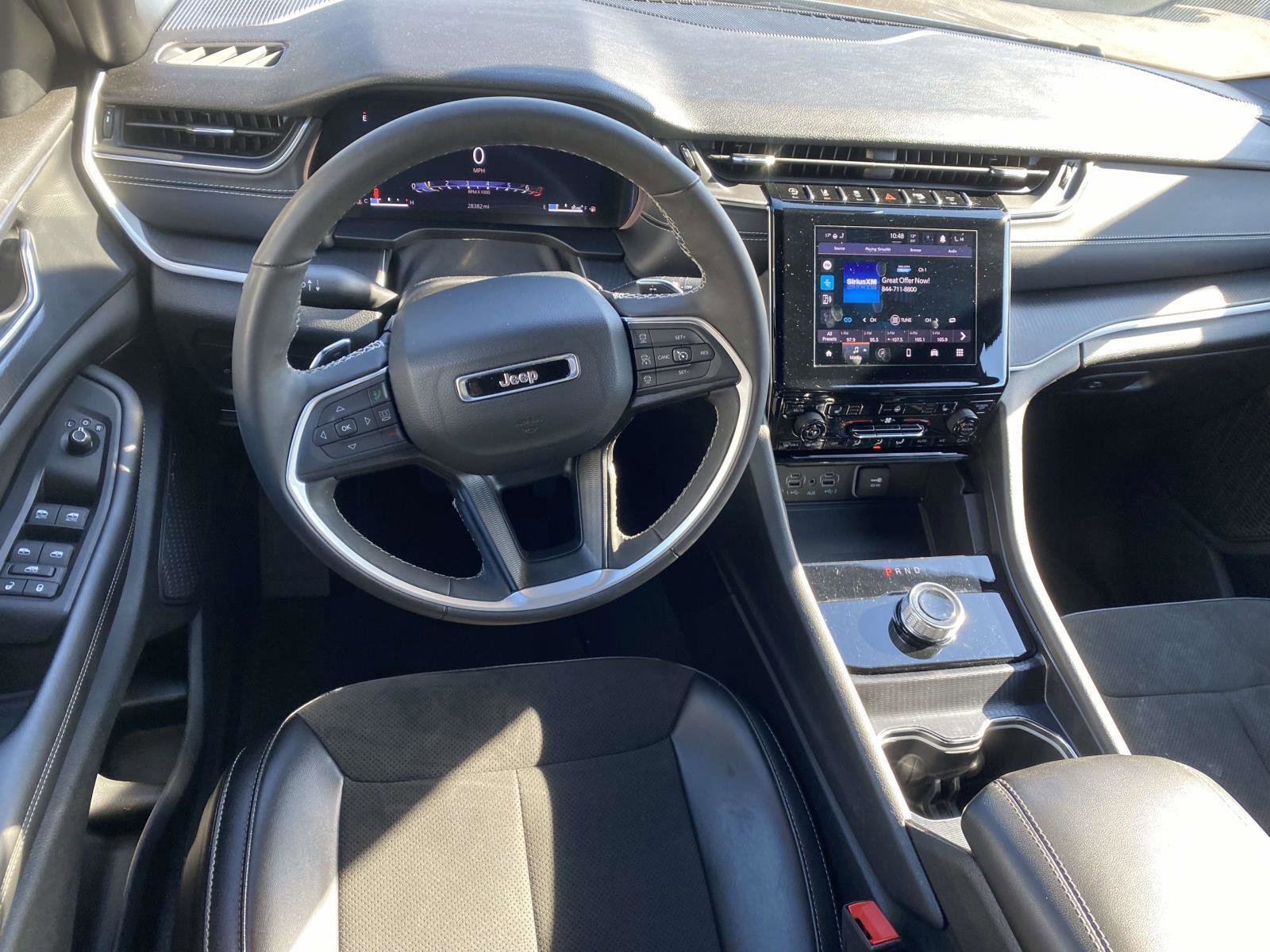 Certified 2024 Jeep Grand Cherokee Altitude image 19