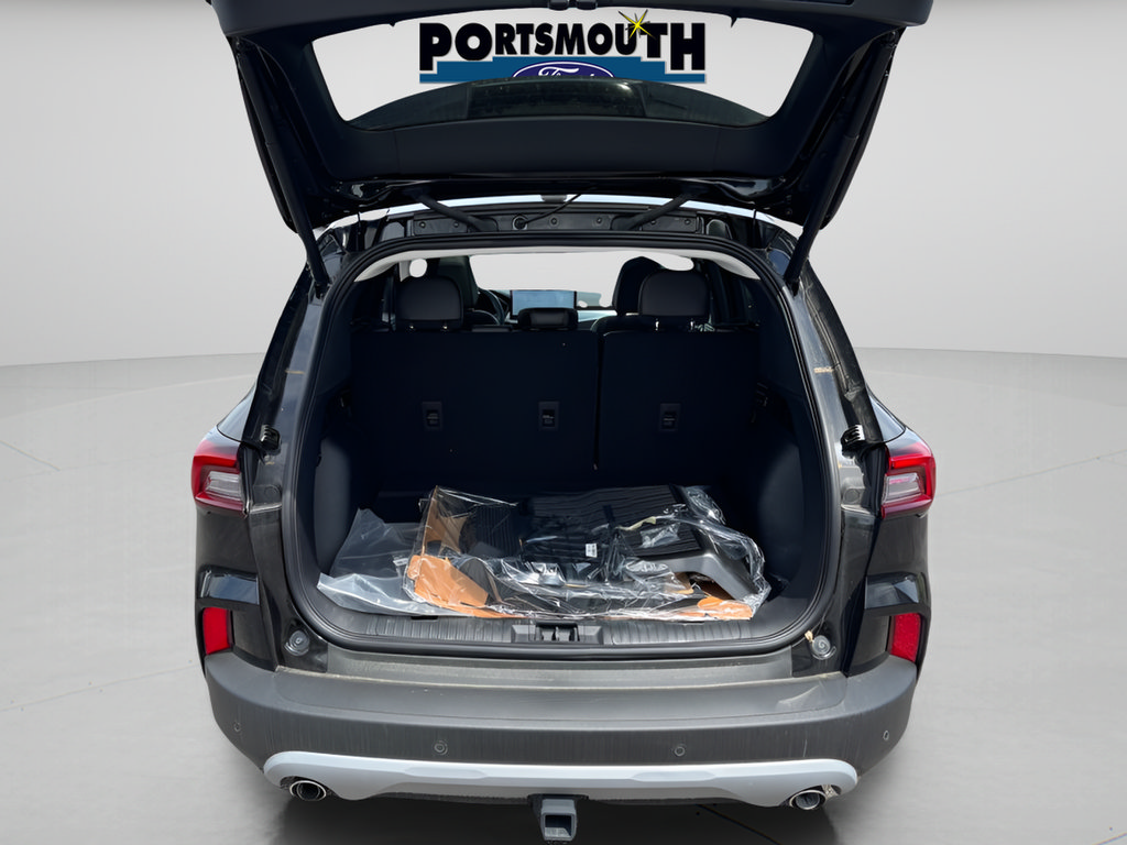 New 2024 Ford Escape SE w/ PHEV Premium Package FWD image 14