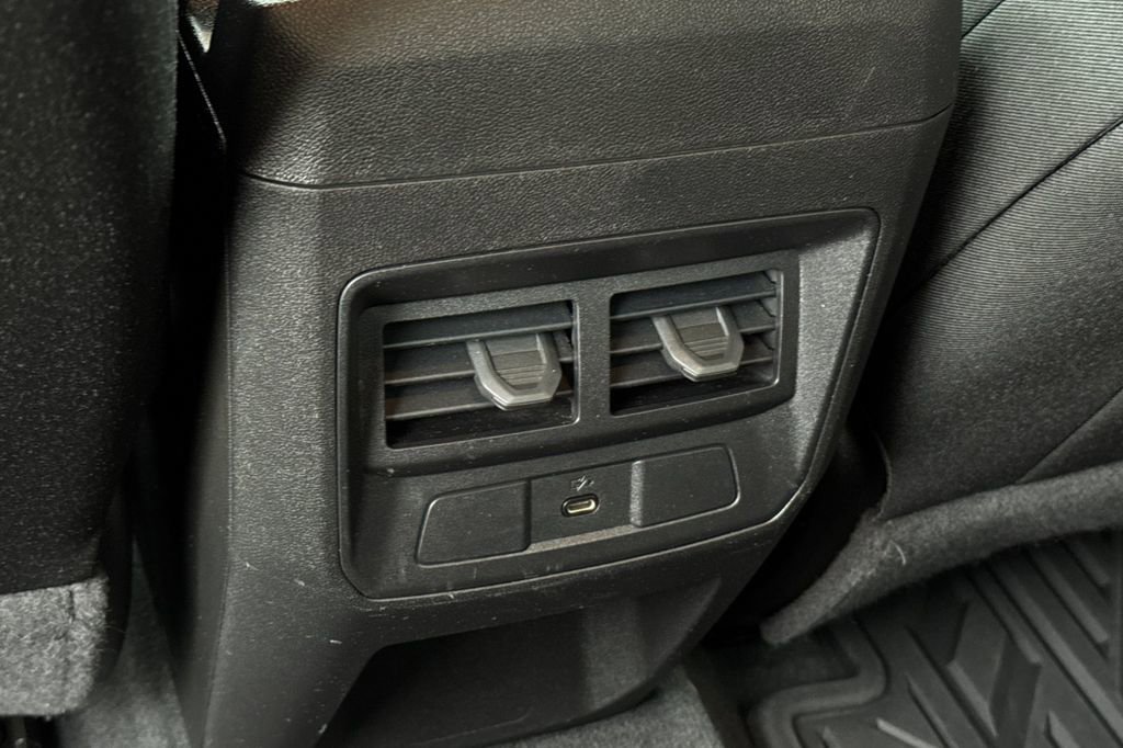 Used 2024 Chevrolet Colorado LT w/ LT Convenience Package RWD image 14