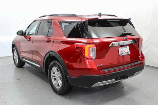 Used 2023 Ford Explorer XLT w/ Equipment Group 202A AWD/4WD image 7
