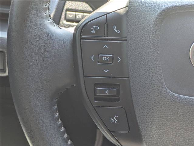 Used 2023 Toyota Prius LE FWD image 11