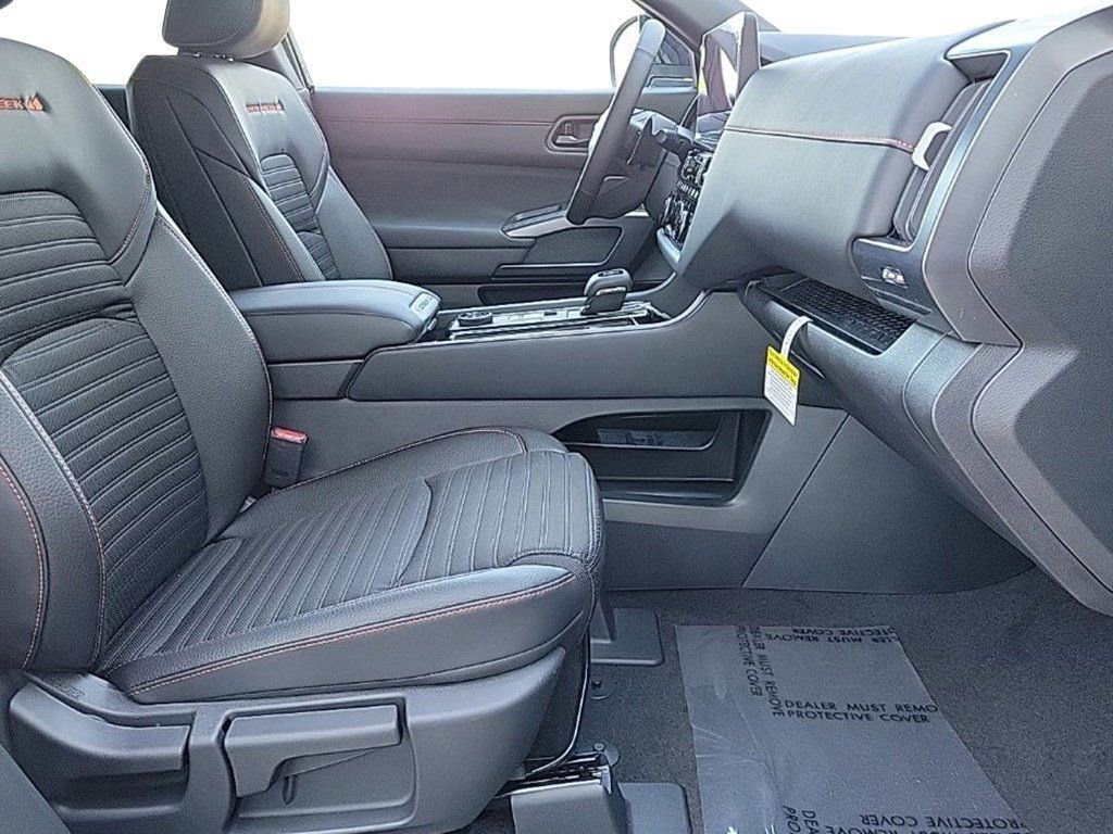 New 2026 Nissan Pathfinder Rock Creek AWD/4WD image 30