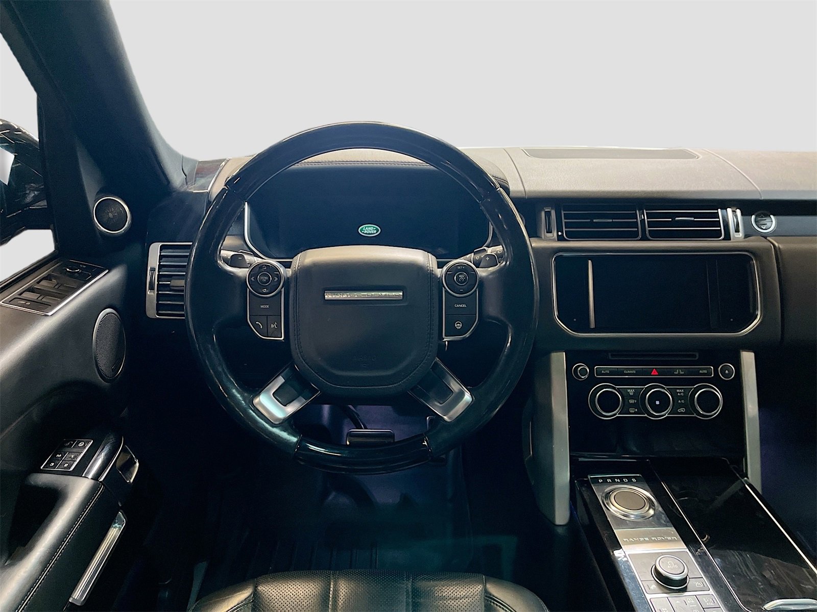 Used 2015 Land Rover Range Rover Supercharged image 24