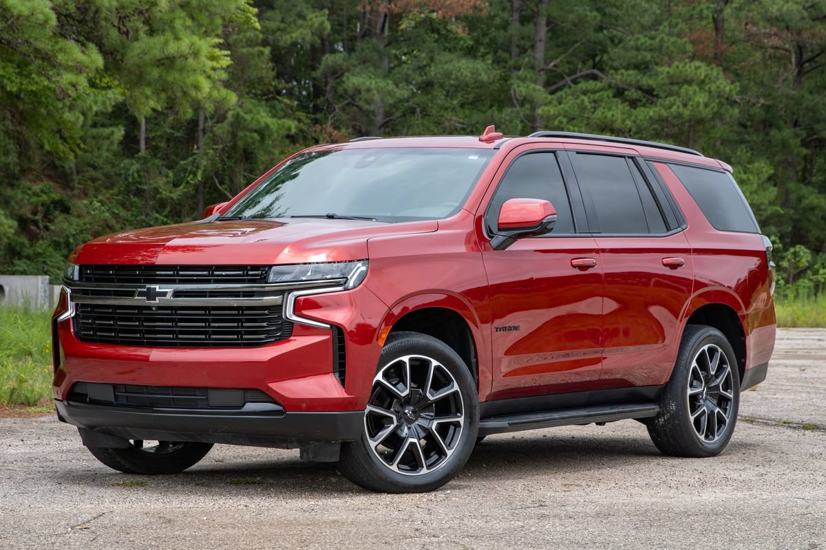 Used 2022 Chevrolet Tahoe RST w/ Luxury Package AWD/4WD image 1