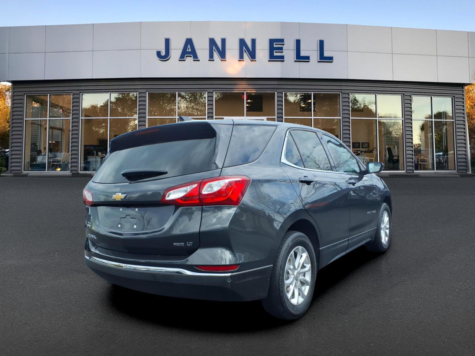 Used 2020 Chevrolet Equinox LT w/ LPO, Floor Liner Package image 5