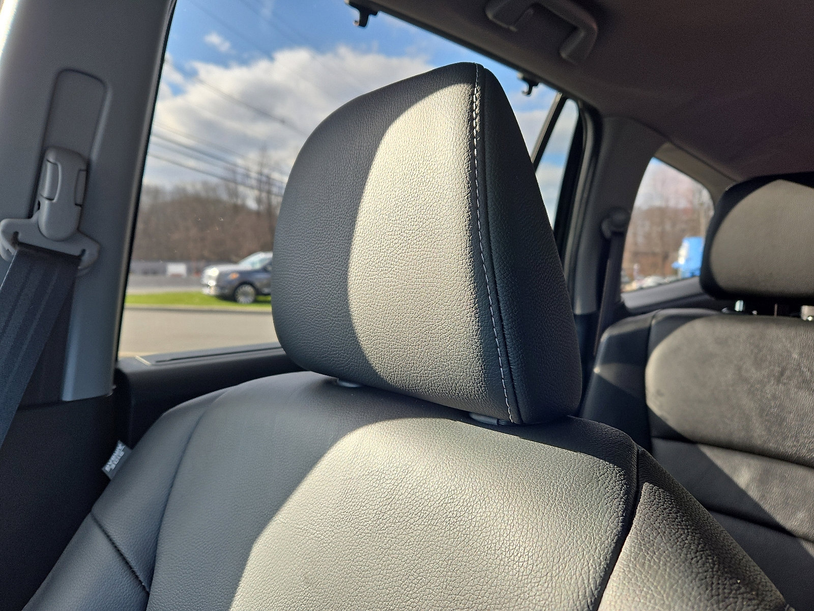 Certified 2022 Honda Pilot Touring image 17