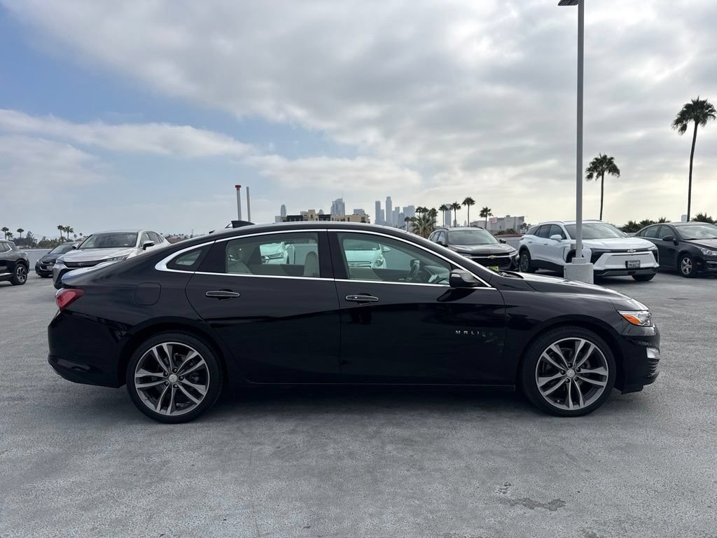 Used 2021 Chevrolet Malibu Premier FWD image 4