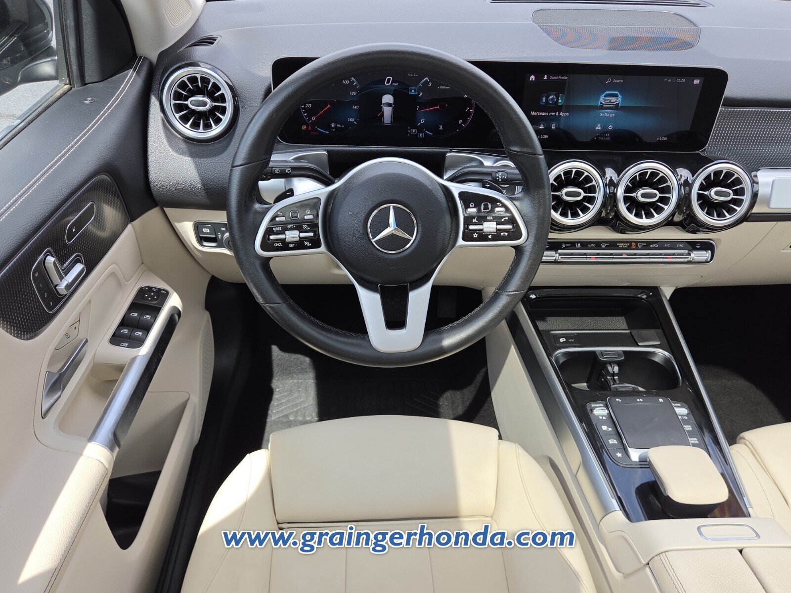 Used 2021 Mercedes-Benz GLB 250 image 12