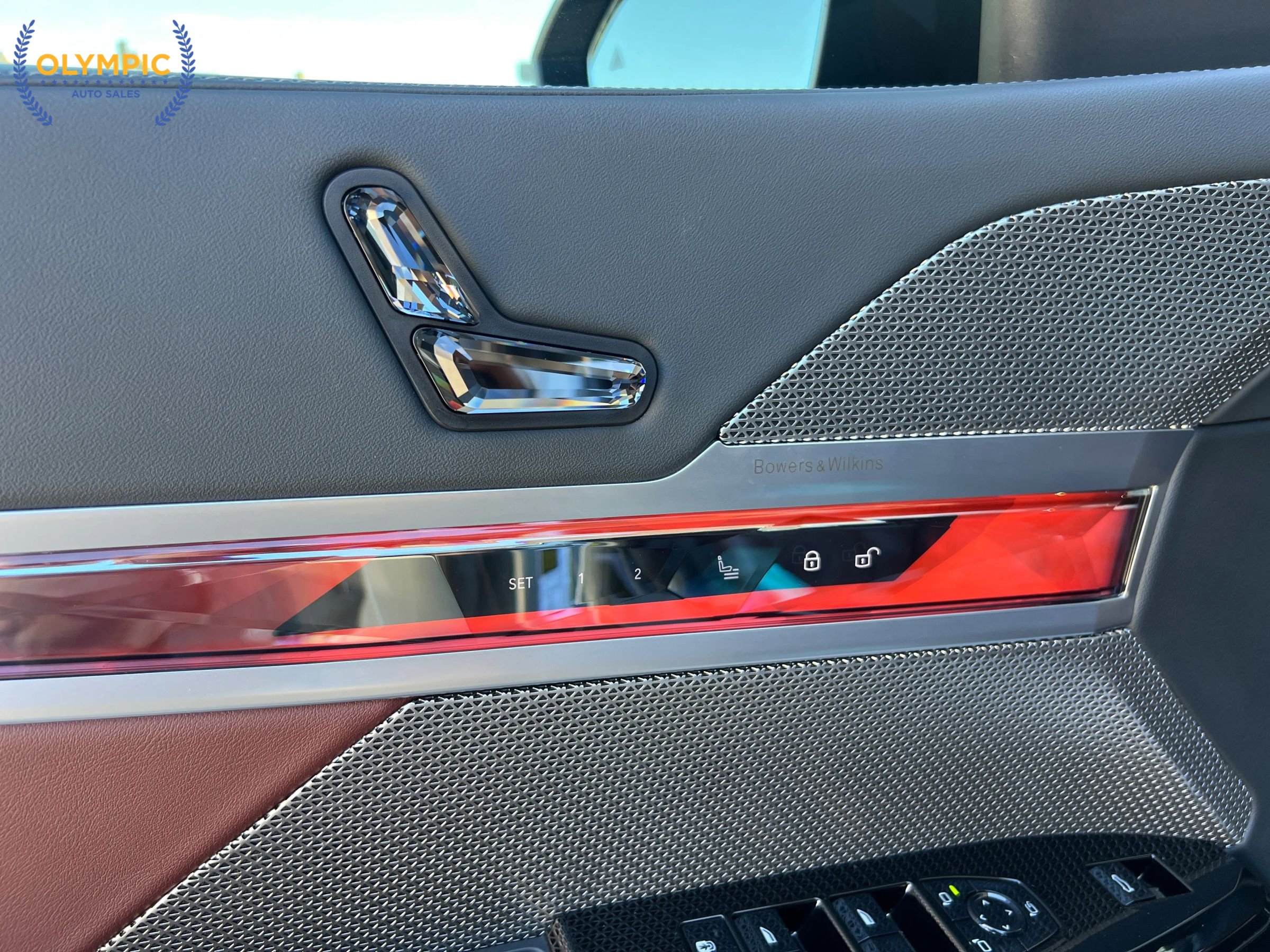 Used 2023 BMW 740i image 34