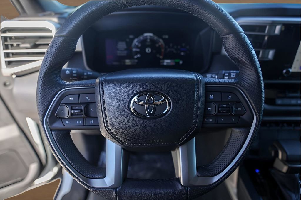 Used 2025 Toyota Sequoia SR5 image 12