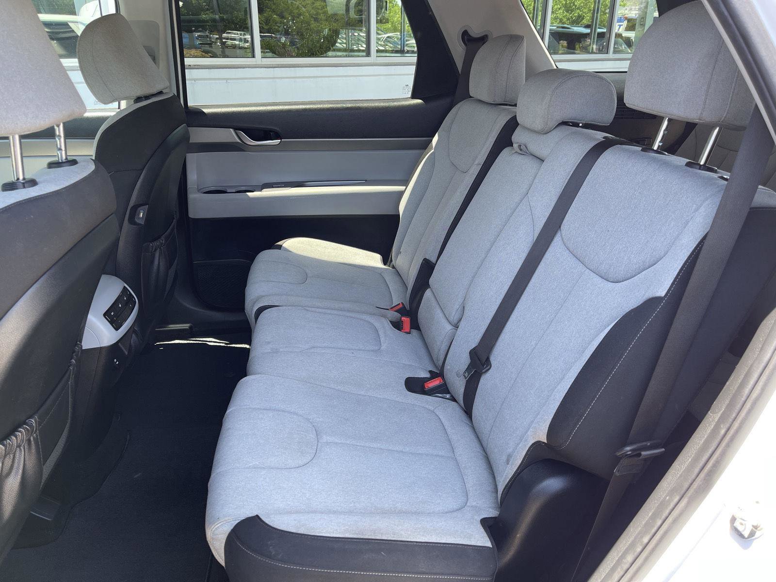 Used 2021 Hyundai Palisade SE AWD/4WD image 30