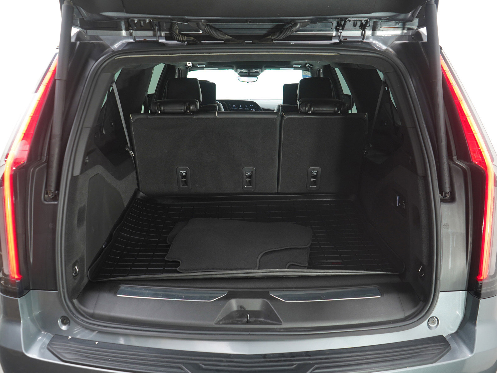 Used 2021 Cadillac Escalade ESV Sport Platinum image 11