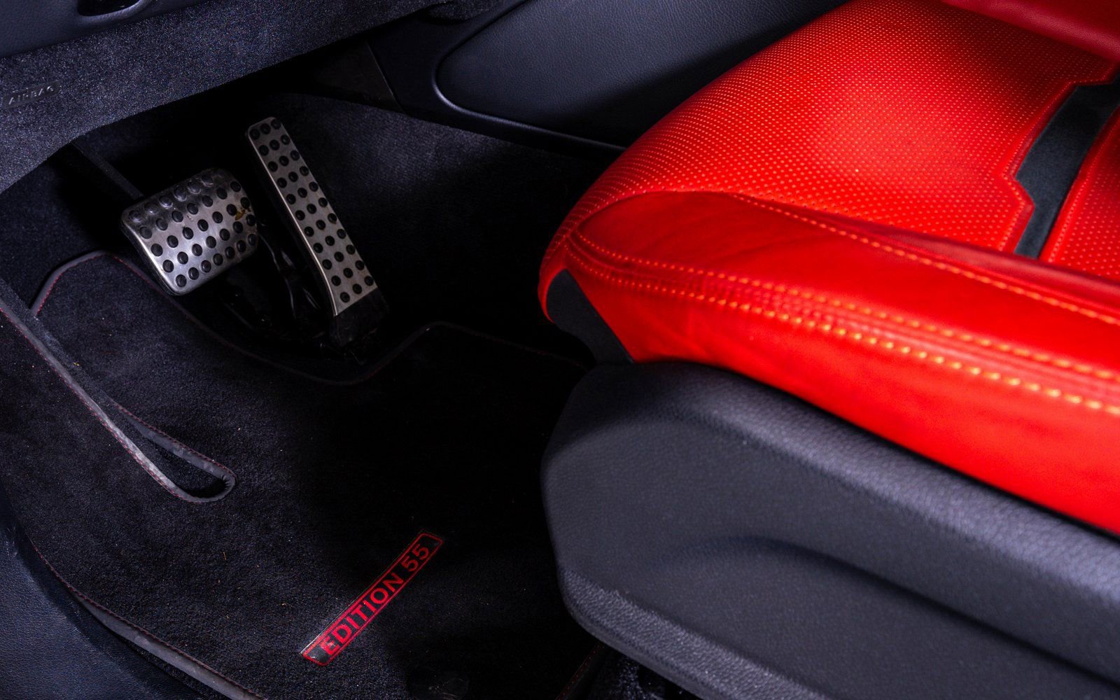 Used 2022 Mercedes-Benz G 63 AMG 4MATIC w/ AMG Night Package image 15