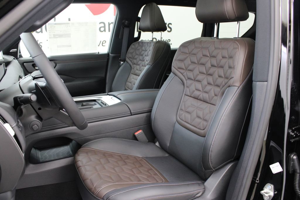 New 2026 Nissan Armada Platinum Reserve image 15