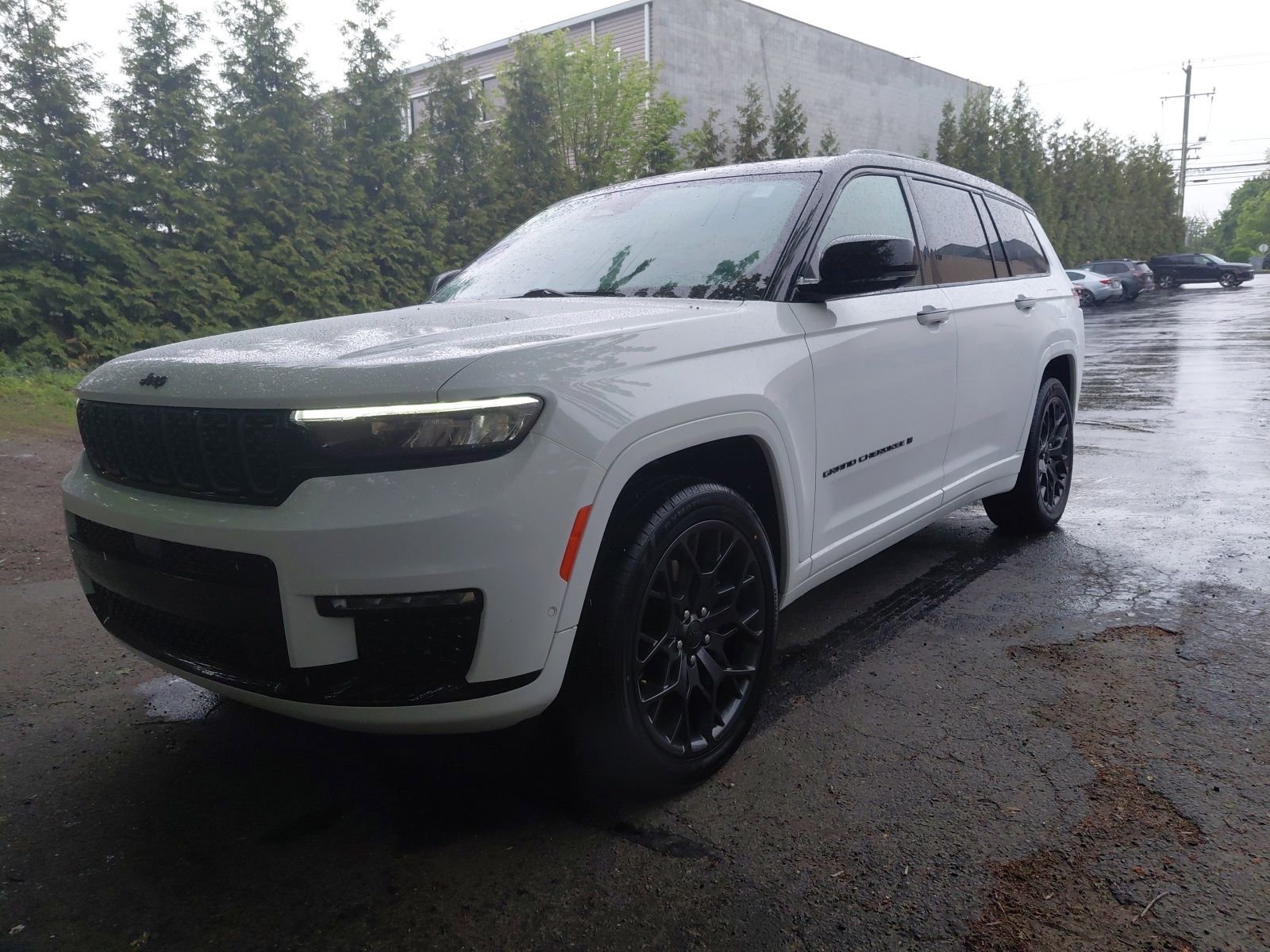 Used 2023 Jeep Grand Cherokee L Summit AWD/4WD image 40