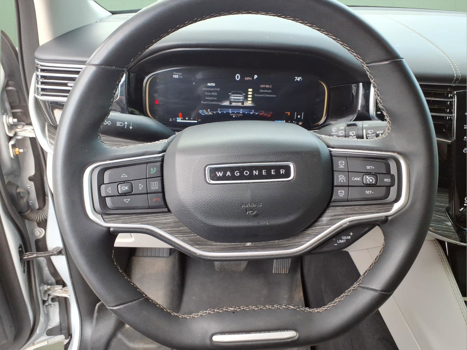 Used 2022 Jeep Wagoneer Series III w/ Flexible Seating Group image 23