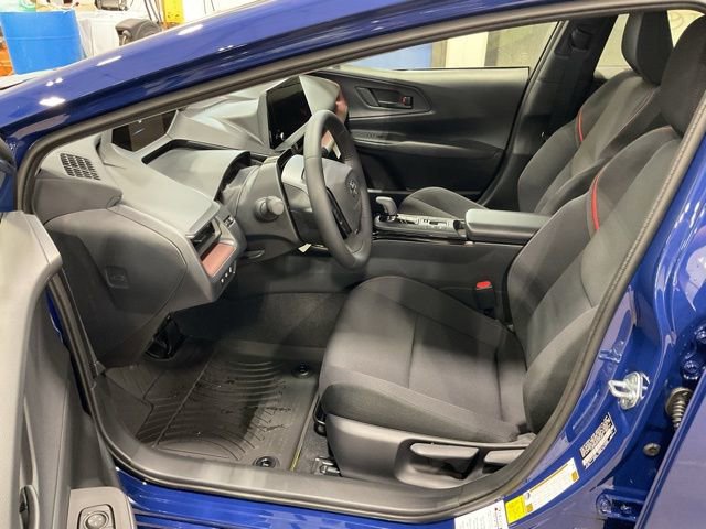 New 2026 Toyota Prius Plug-In Hybrid FWD image 10