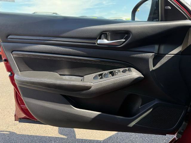 Certified 2022 Nissan Altima 2.5 SR FWD image 19