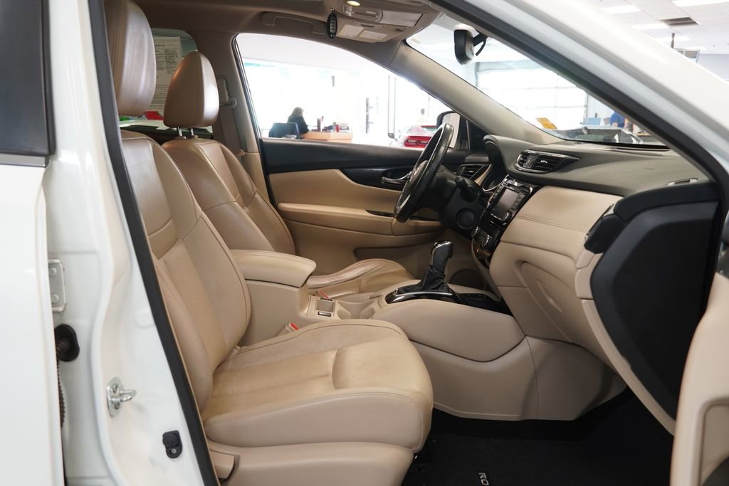 Used 2018 Nissan Rogue SL w/ Premium Package AWD/4WD image 27